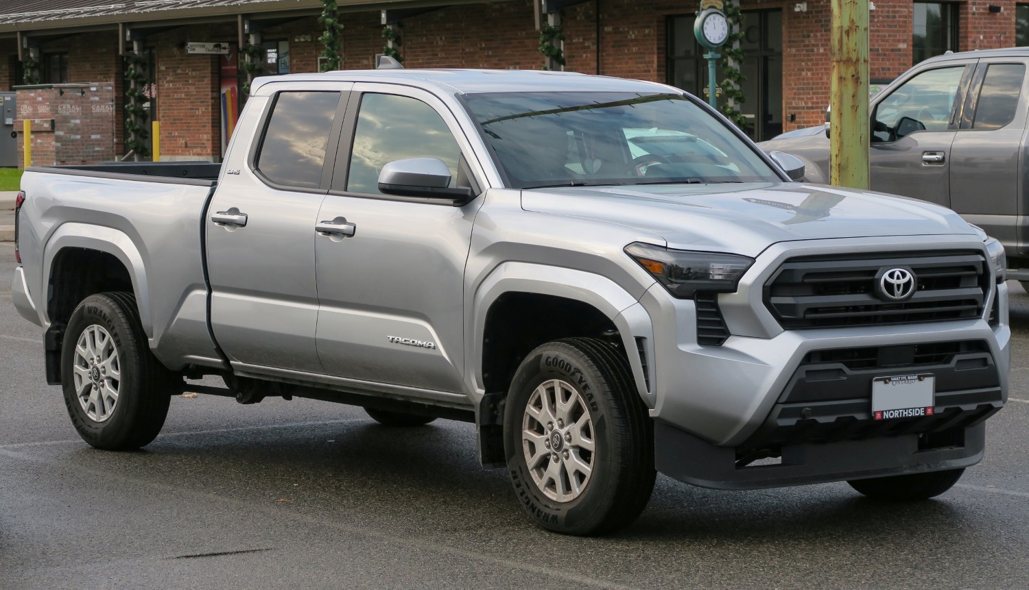 2017 Toyota Tacoma SR5 Double Cab 4x4