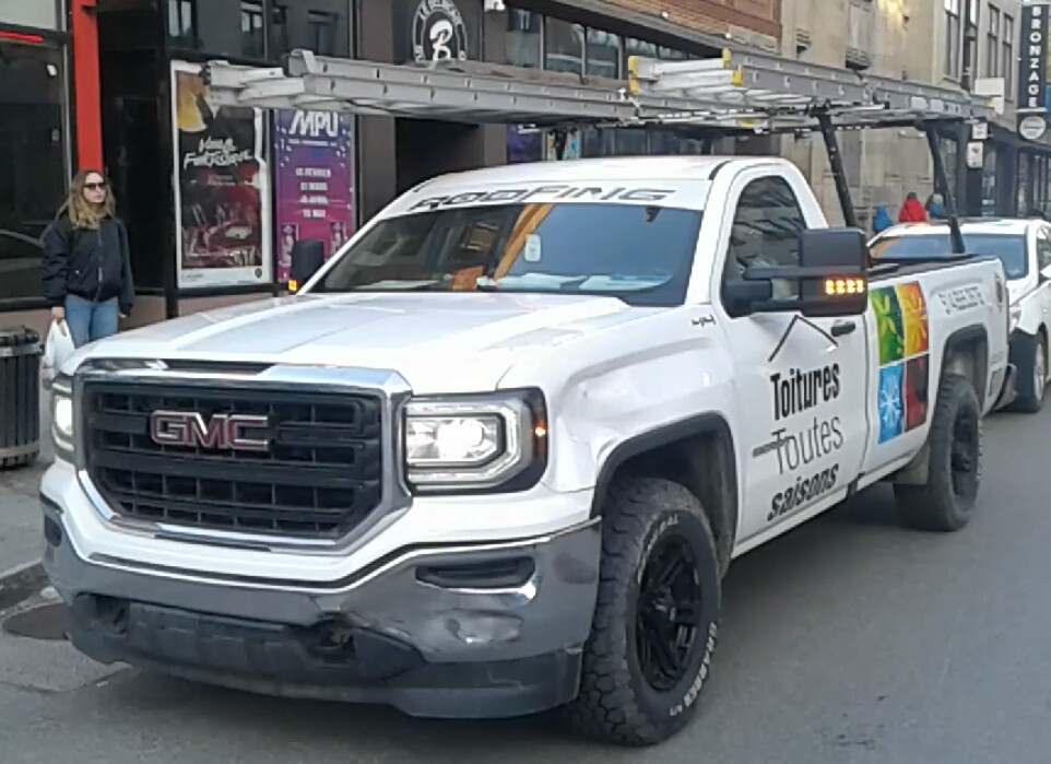 2020 GMC Sierra 1500 SLE Crew Cab 4x4